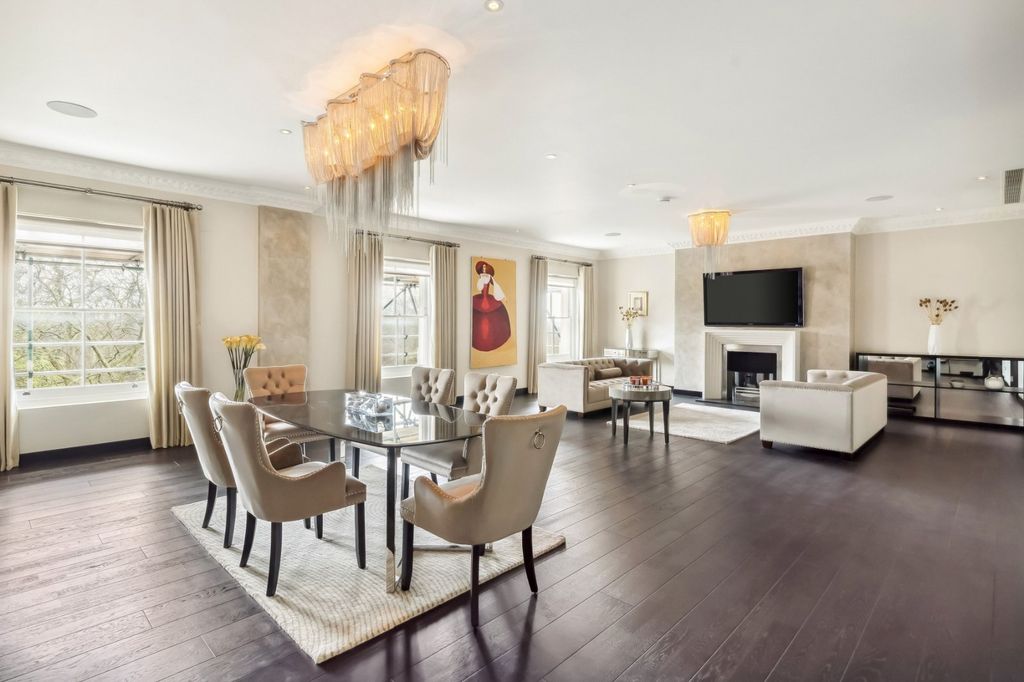 Property photo 1 of 28 Dining Room