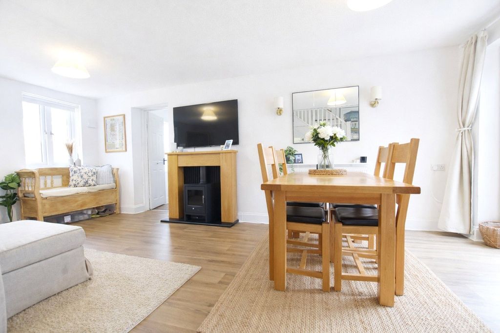 Property photo 3 of 15 Picture No. 11