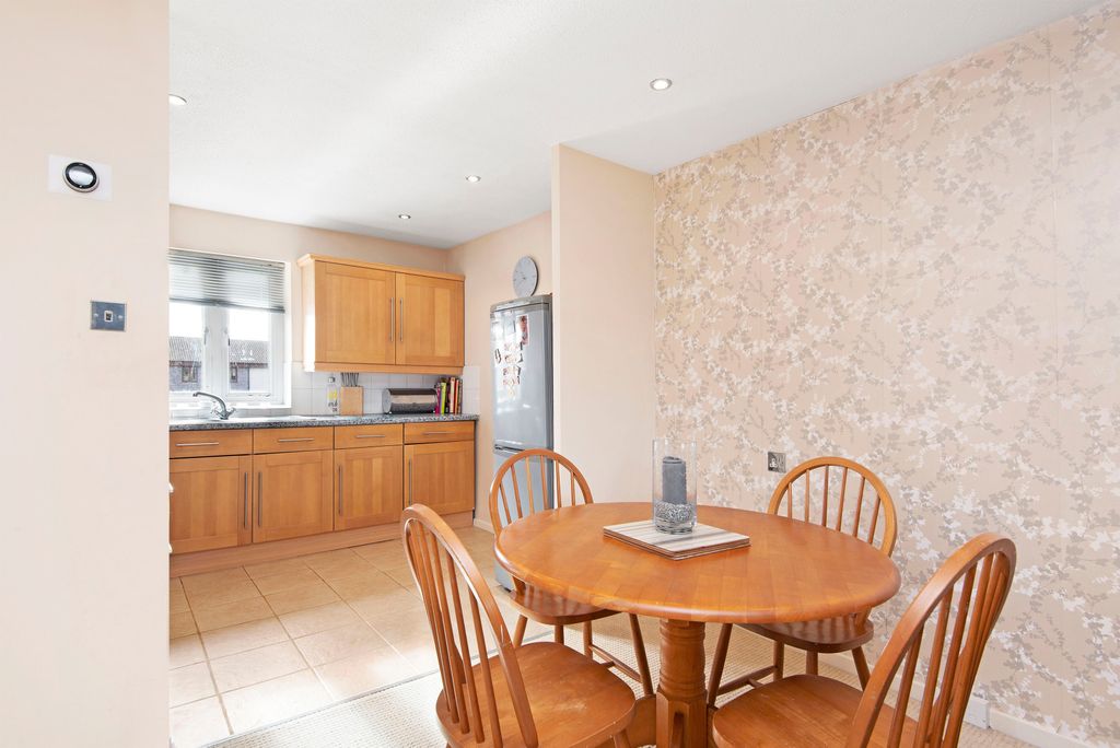 Property photo 3 of 6 44 Derwent Road - Ki