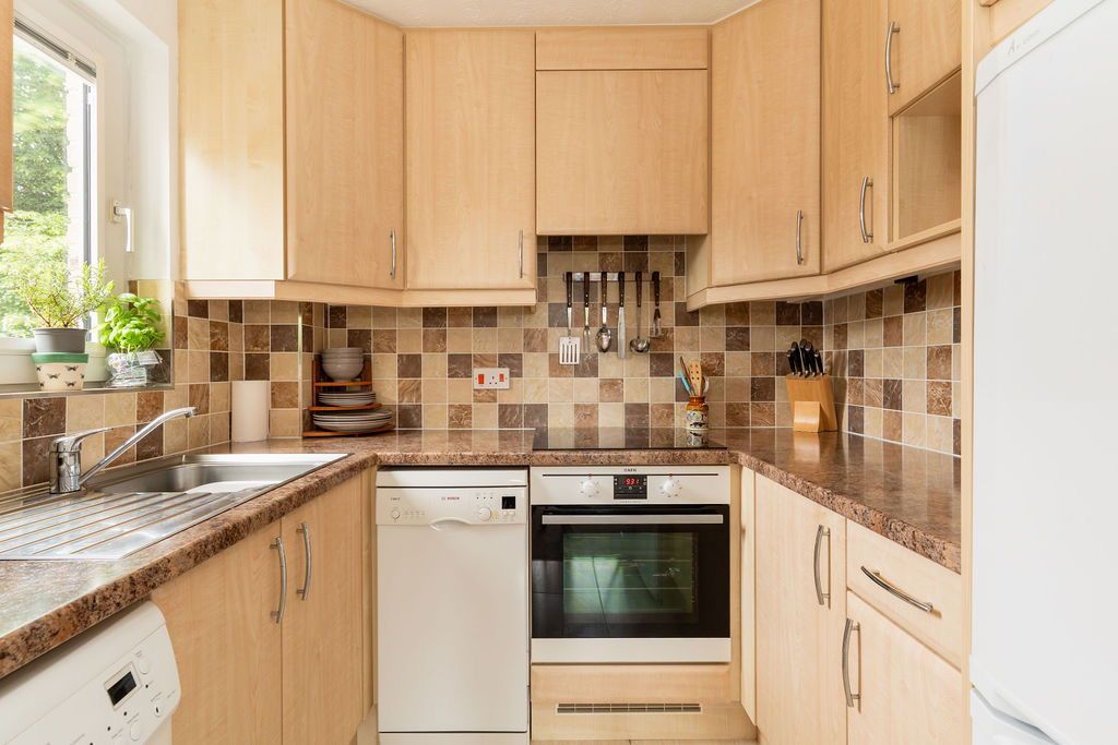 Property photo 2 of 18