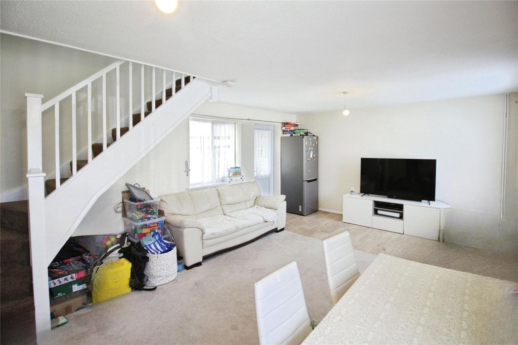Property photo 2 of 8 Picture No. 09