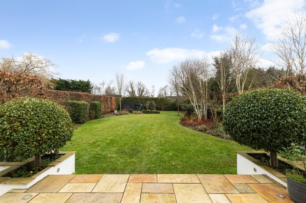 Property photo 2 of 19 Picture No. 13