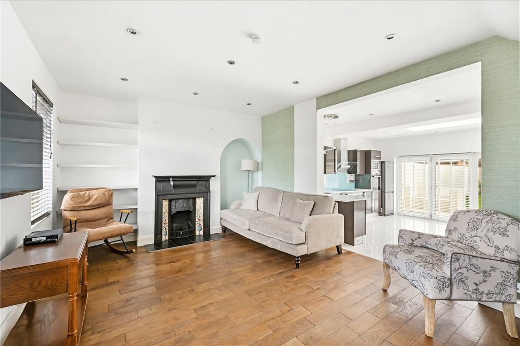 Property photo 1 of 19 Picture No. 21