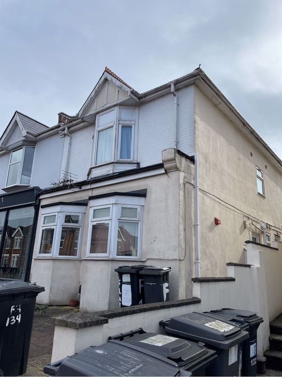 Property photo 1 of 7 Photo 7