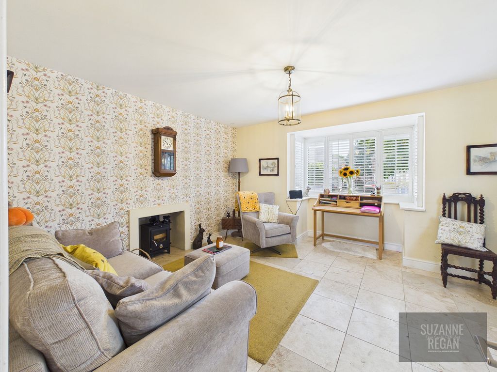 Property photo 2 of 24 Cam05192G0-Pr0380-Still026