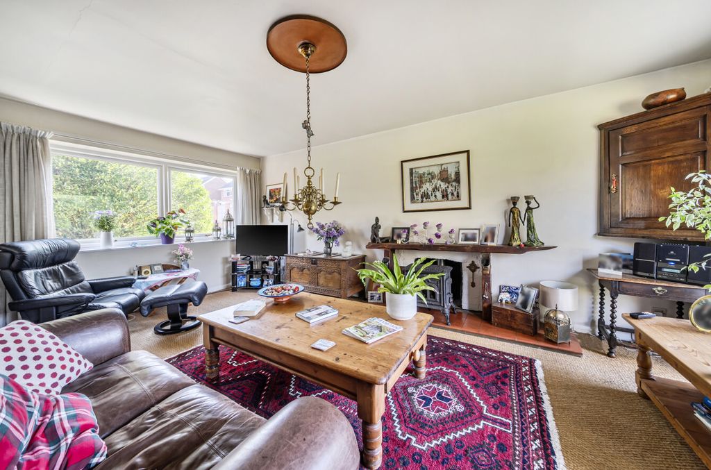 Property photo 2 of 18 1420561-13-699Ef4...