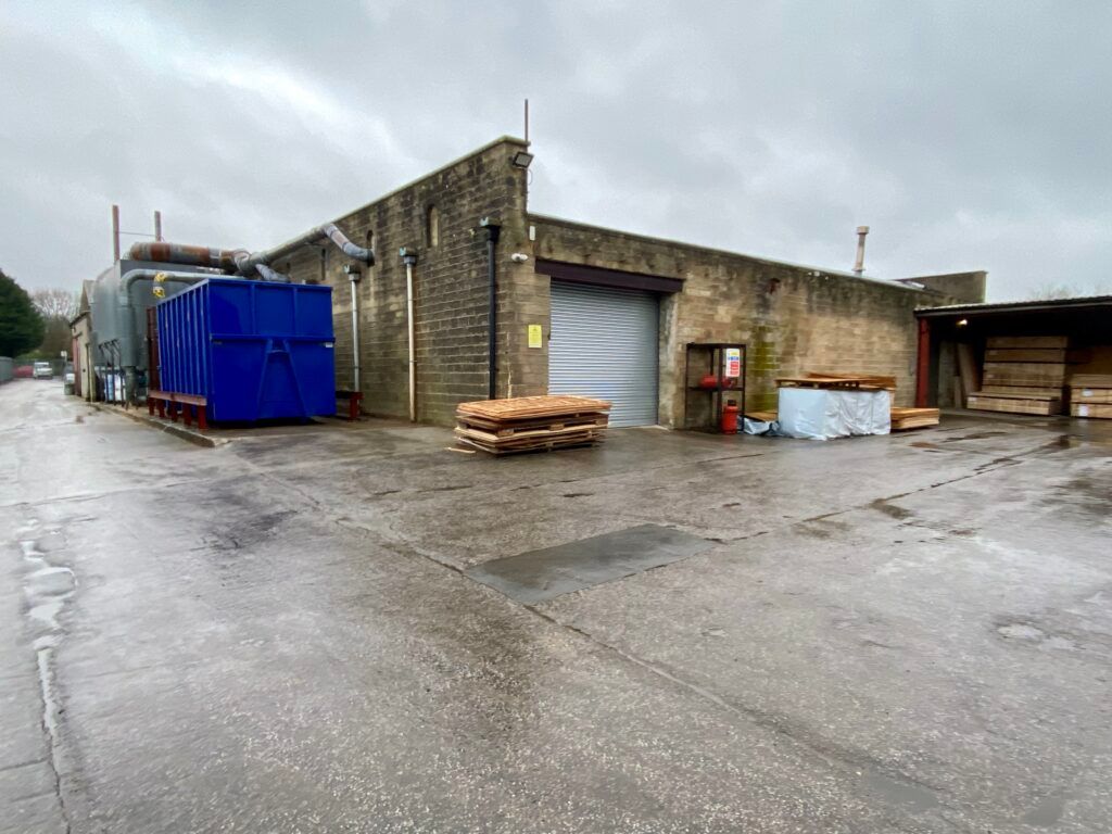 Property photo 2 of 9