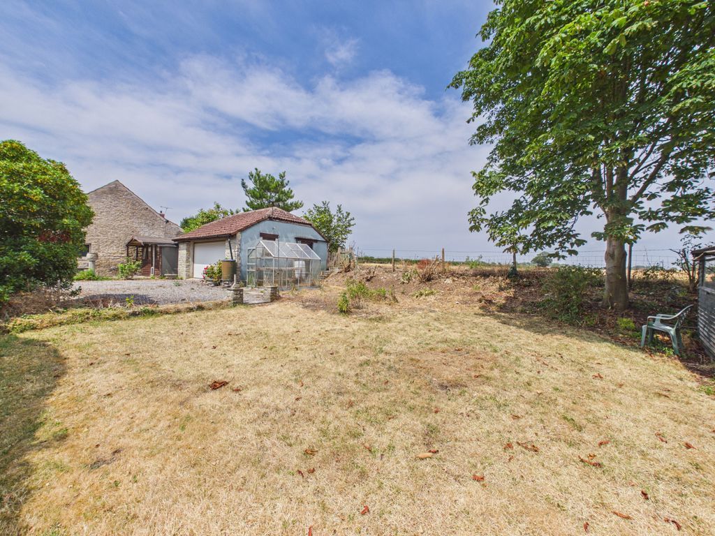 Property photo 3 of 17 Photo 15