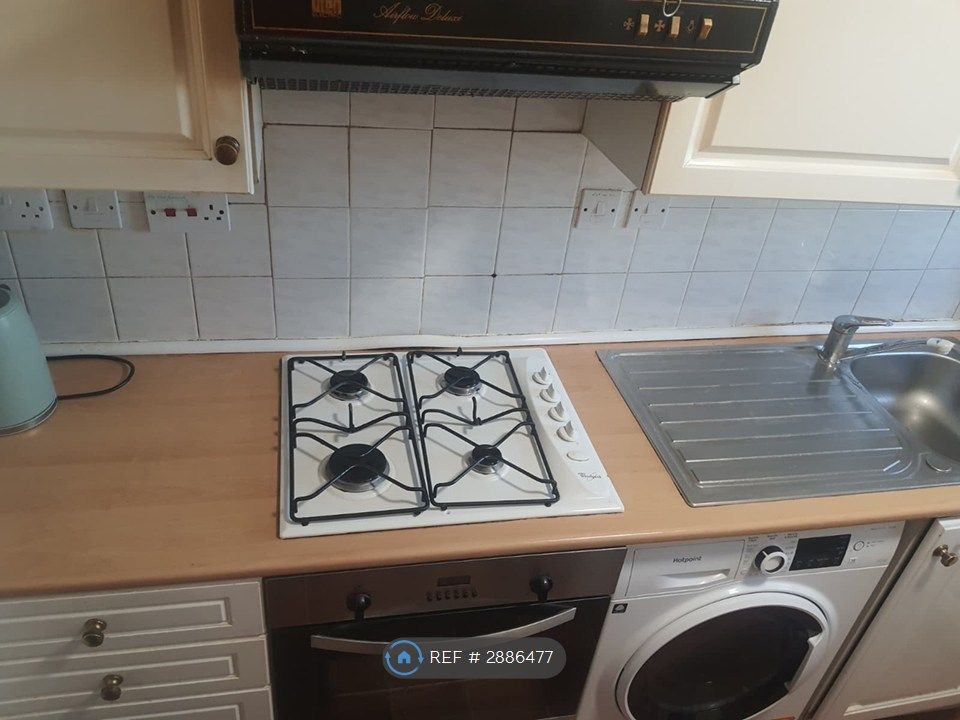 Property photo 3 of 5