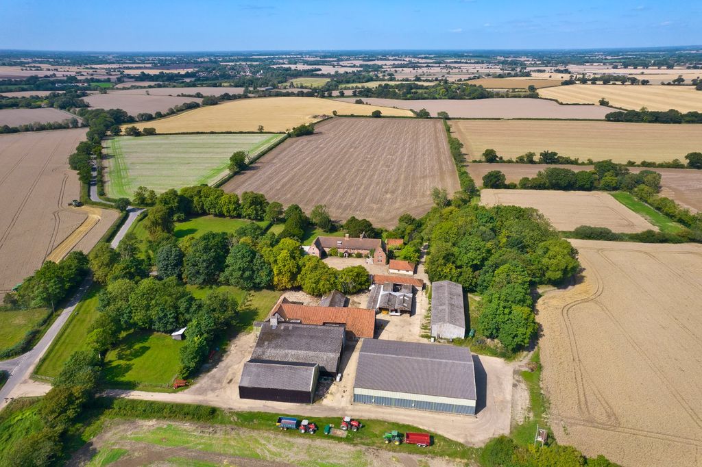 Property photo 1 of 23 Whittingham Hall