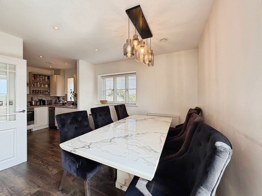 Property photo 2 of 12 Pbox-Img.Jpg
