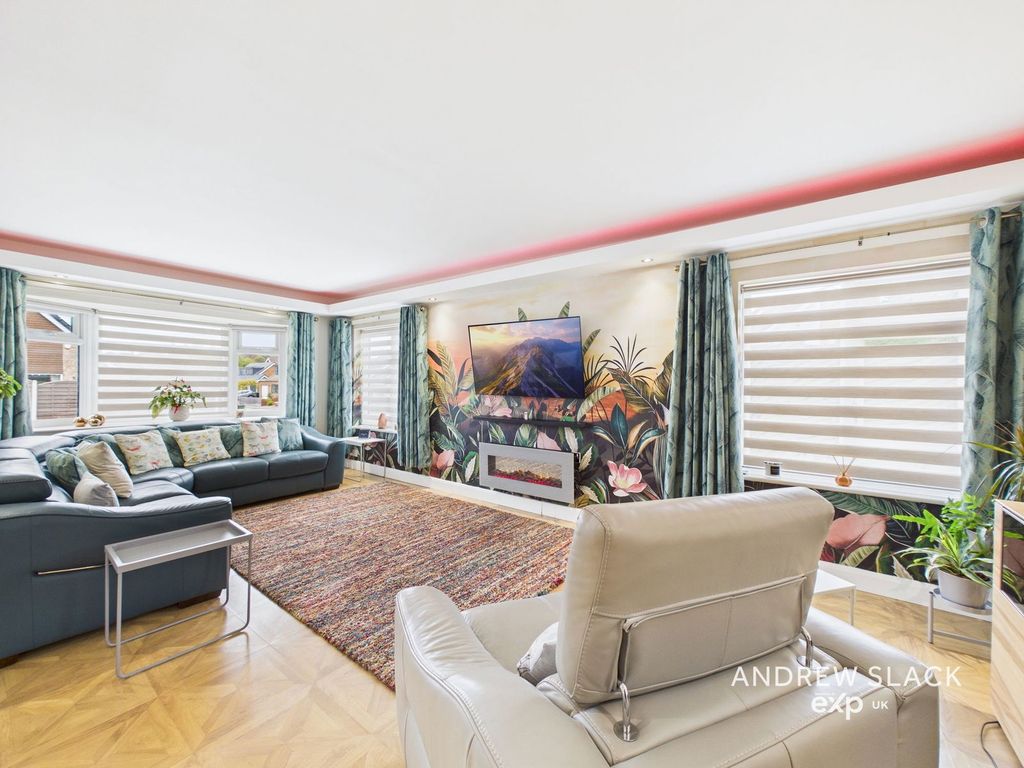 Property photo 3 of 24