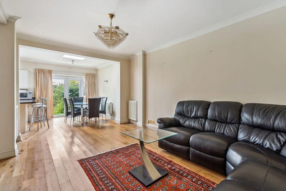 Property photo 3 of 10 4566363