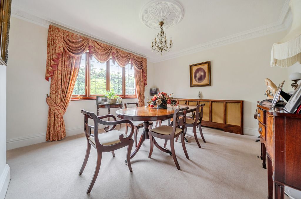 Property photo 3 of 14 1423521-13-69B2De...