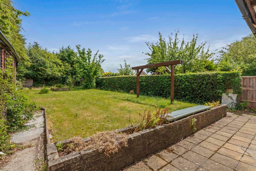 Property photo 3 of 11