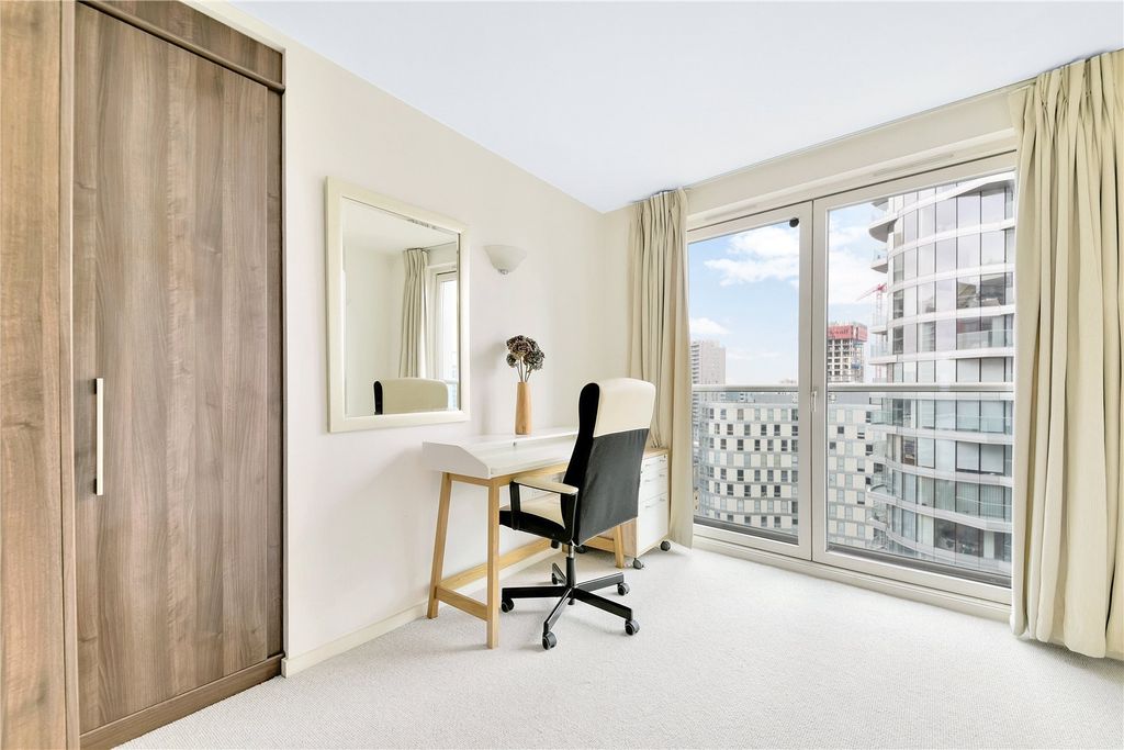 Property photo 2 of 8 Bedroom 2