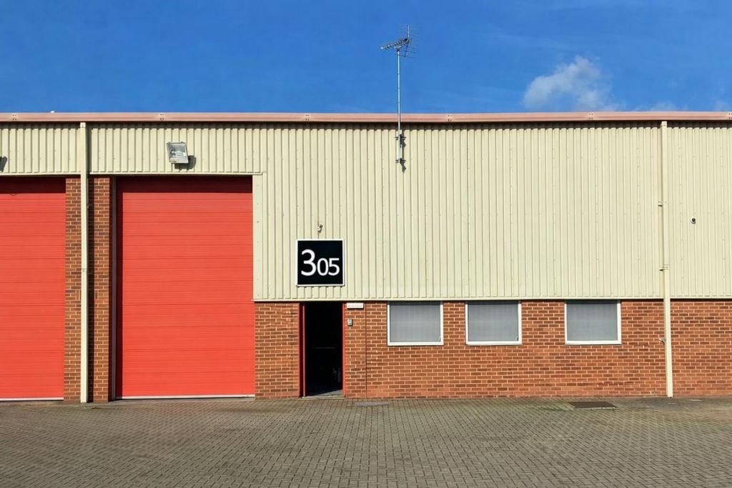 Property photo 1 of 2 305 Bedfont External.Png