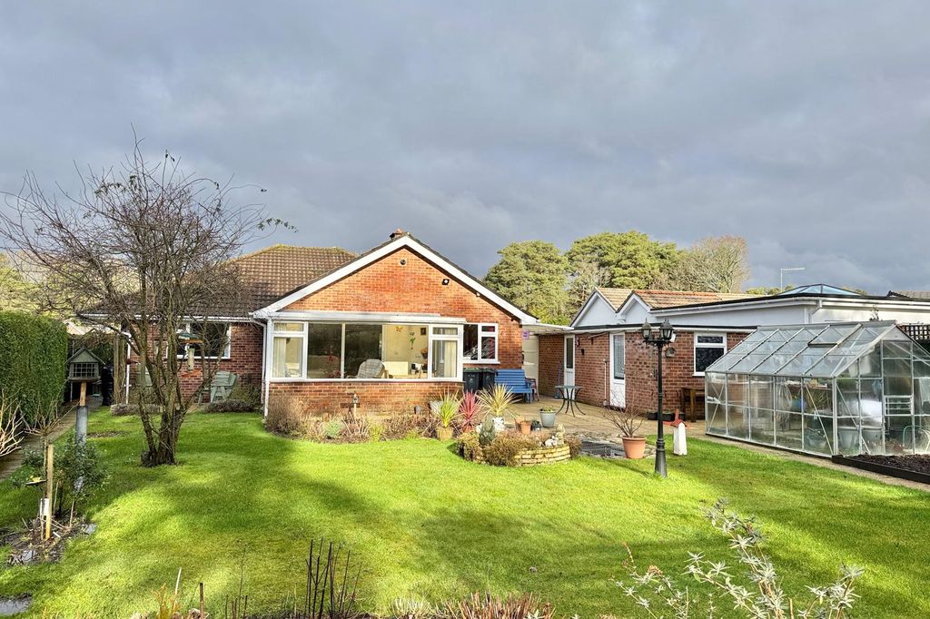 Property photo 2 of 27 Gallery