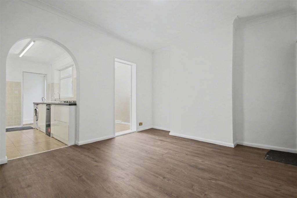 Property photo 3 of 16 Img_4633.Jpg