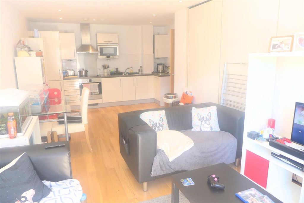 Property photo 2 of 5