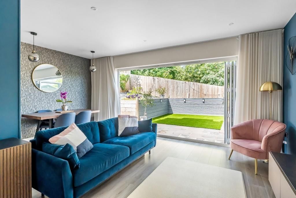 Property photo 2 of 22 38A-Nower-Road-14.Jpg