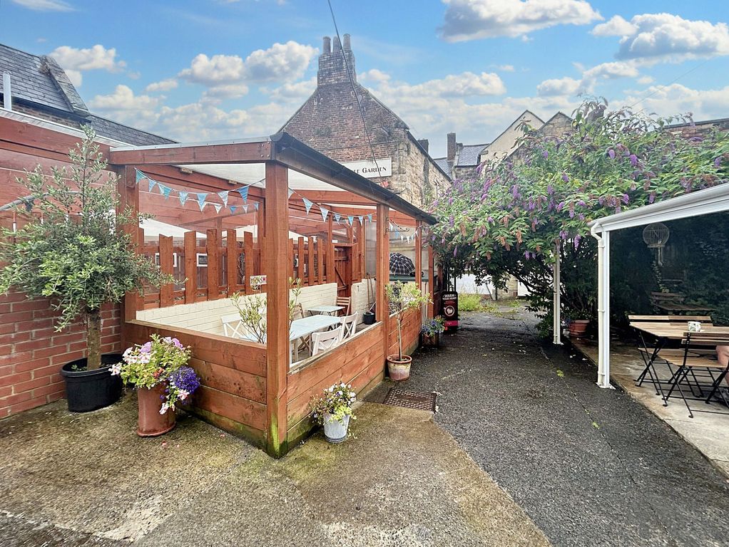 Property photo 2 of 24