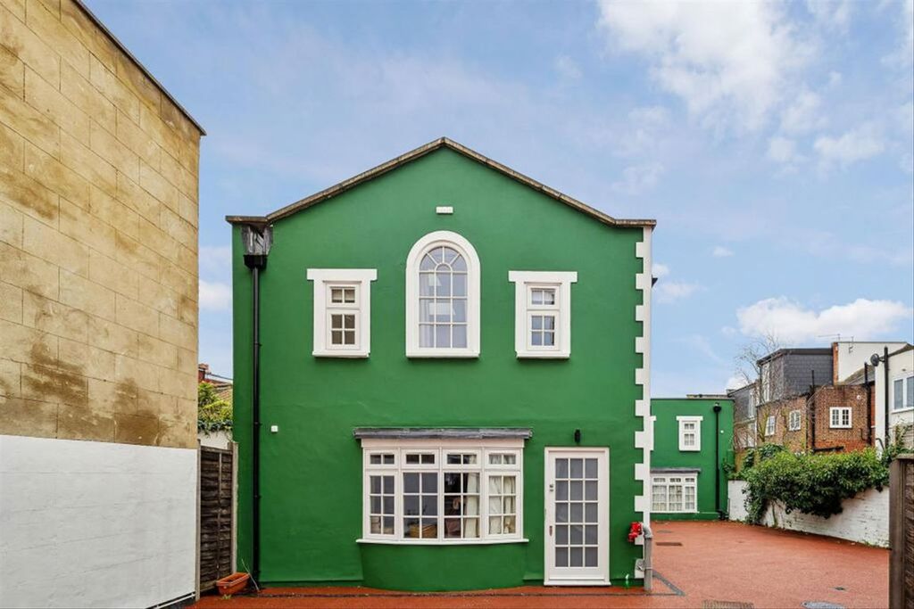 Property photo 1 of 5