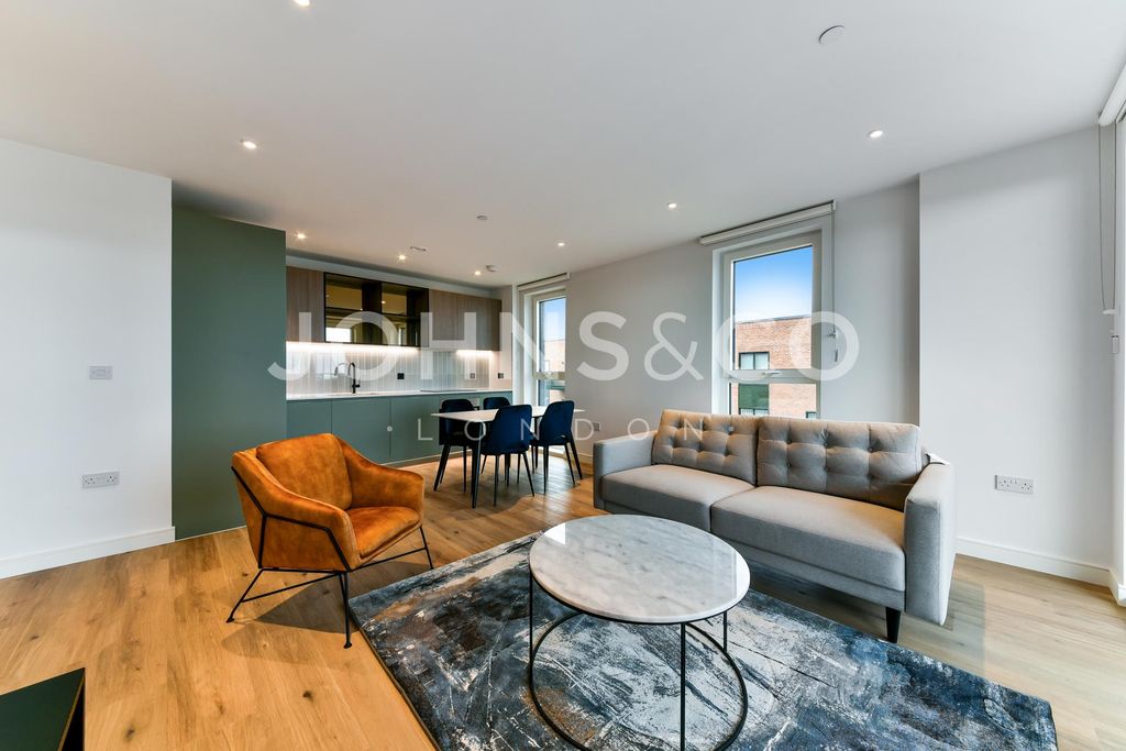 Property photo 1 of 25