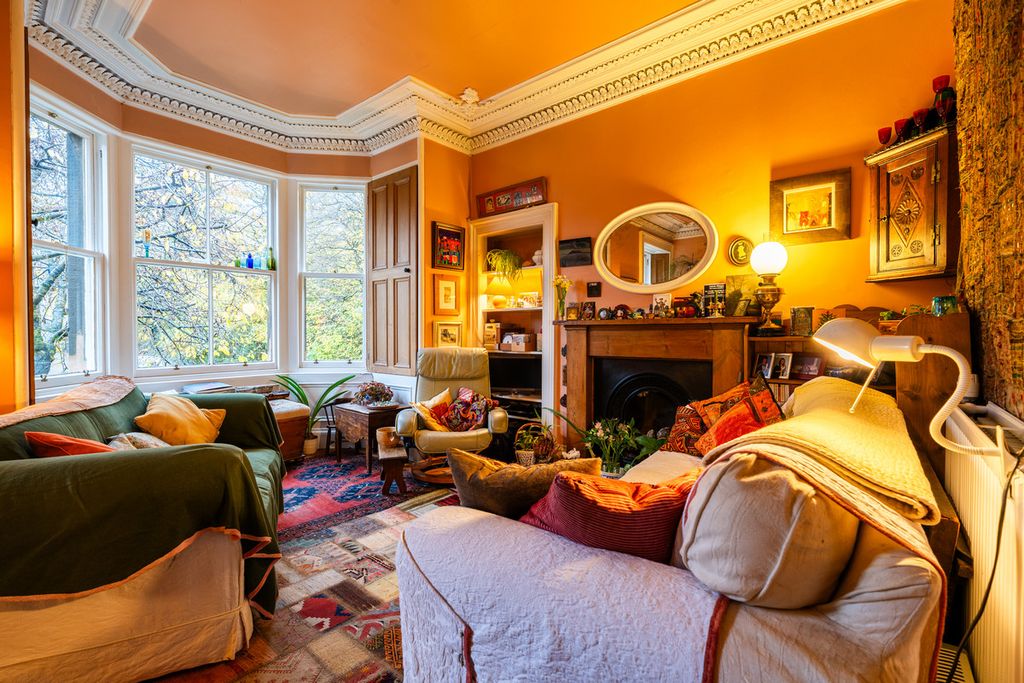 Property photo 2 of 26