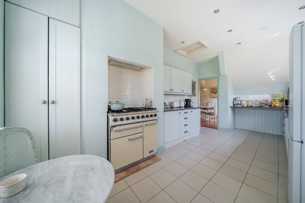 Property photo 3 of 13 1488234-10-6A4E2F...