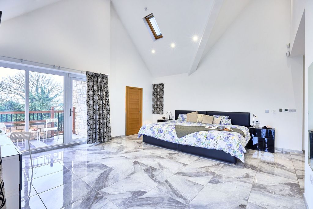 Additional image 21 of 8 bed detached house for saleCragtops, Kirk Smeaton WF8