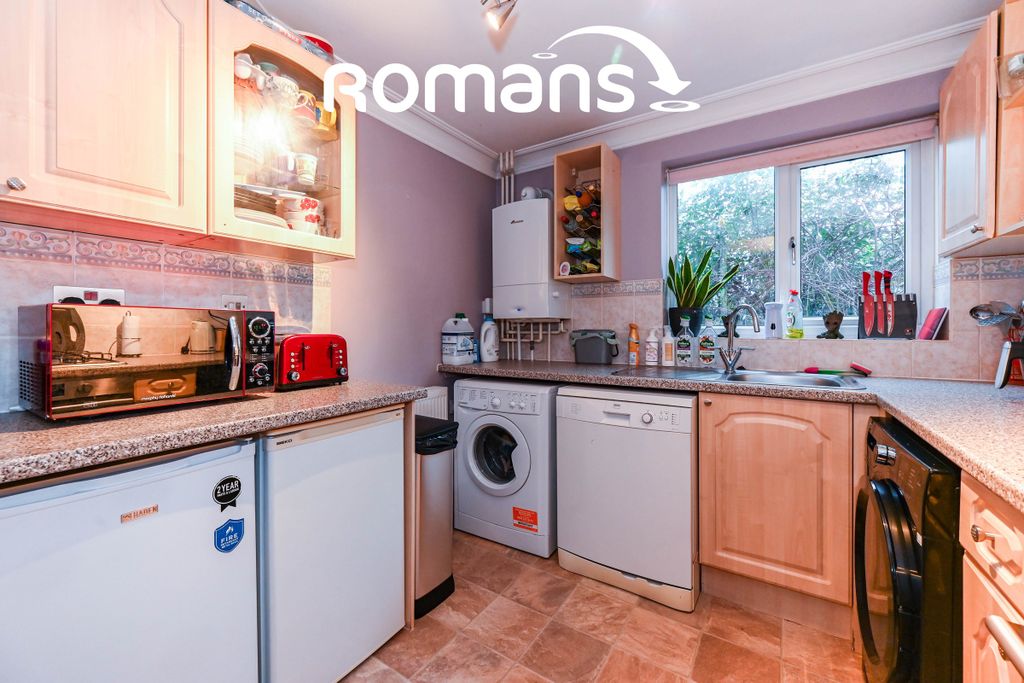 Property photo 2 of 9 2