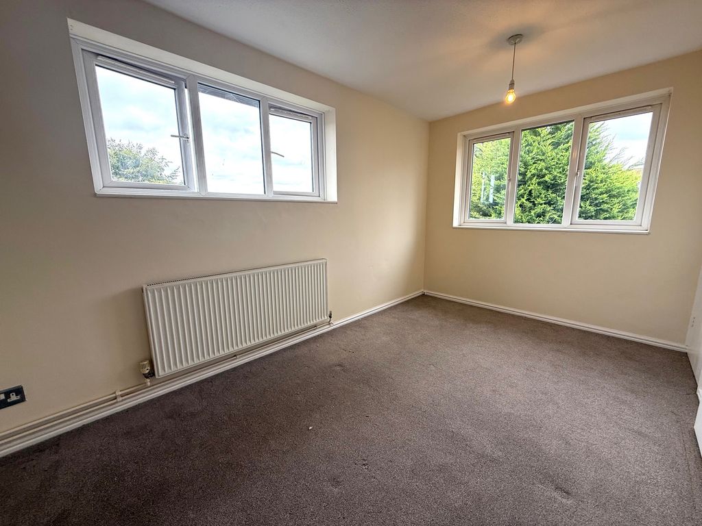 Property photo 3 of 4 Img_1656