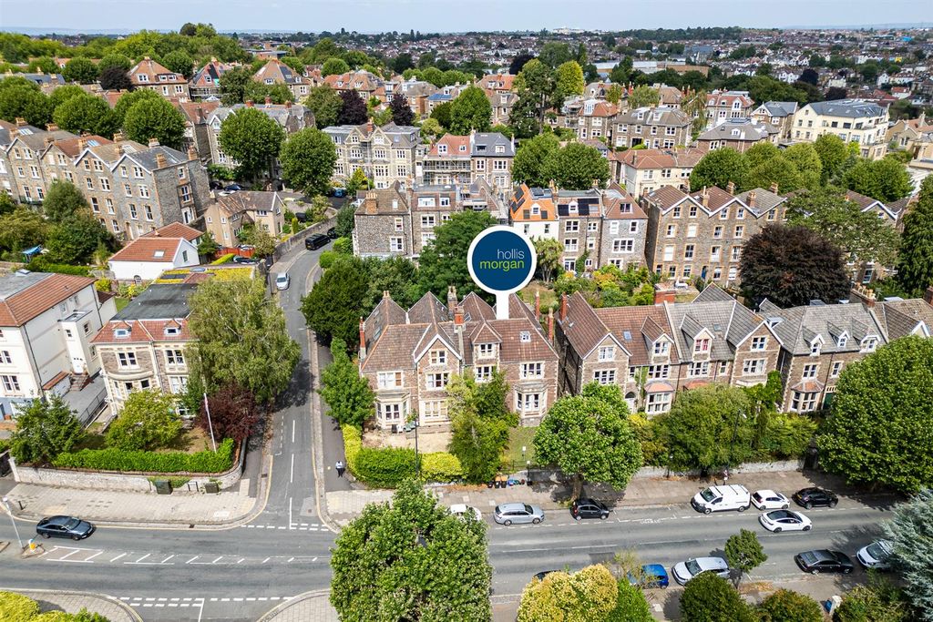 Property photo 2 of 41 121 Redland Road, Redland, Bristol, Bs6 6Qx | Free