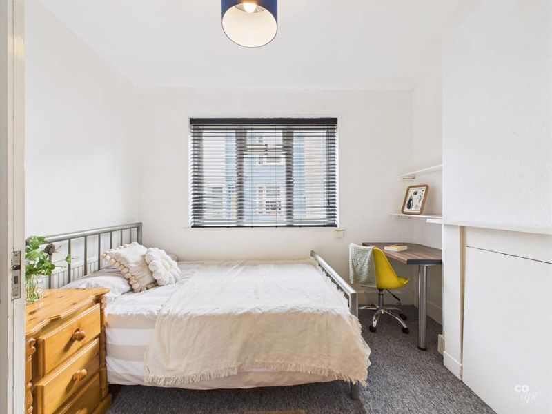 Property photo 1 of 11 Photo 48