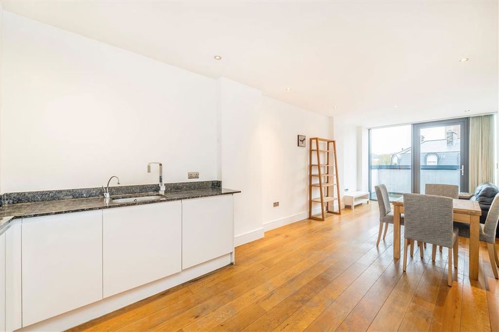 Property photo 3 of 8