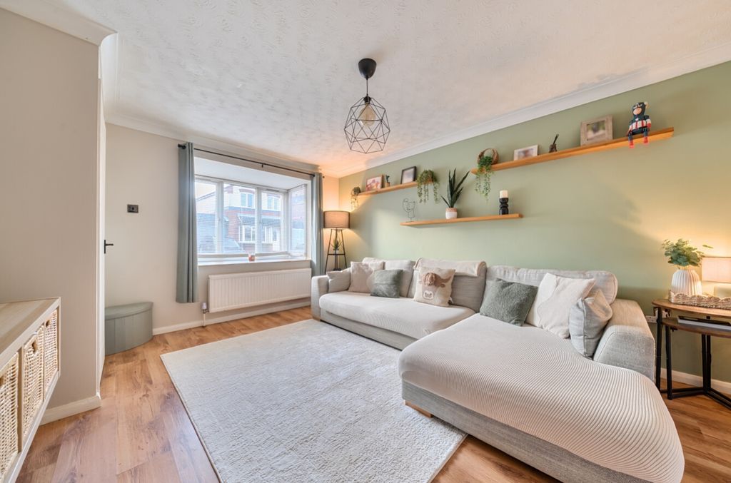 Property photo 2 of 26 1397421-12-696A565De3De2