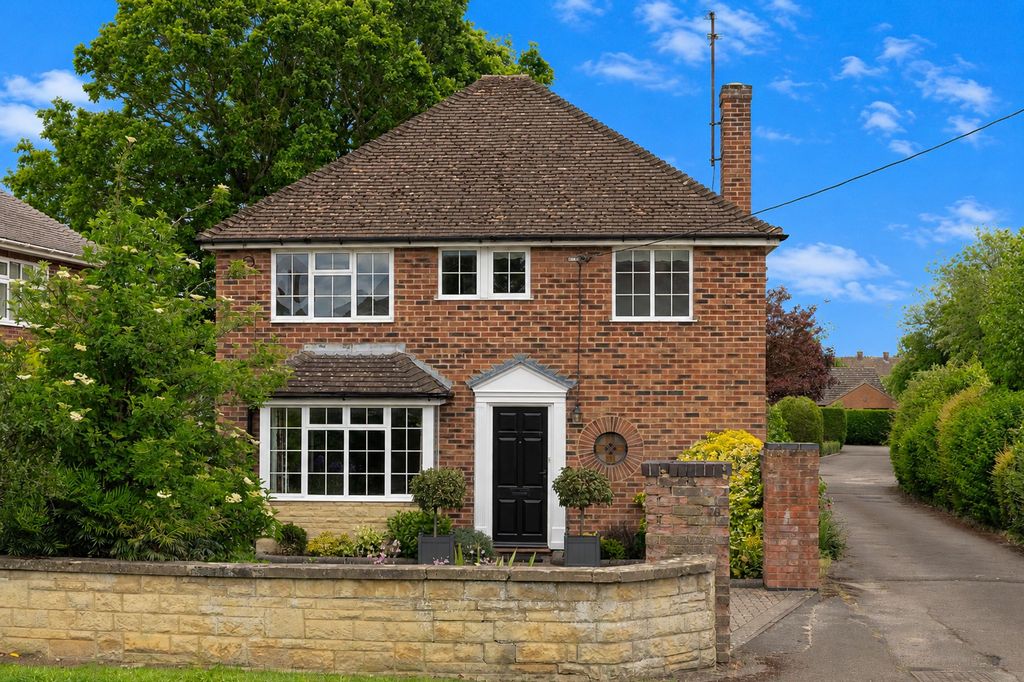 Property photo 1 of 33