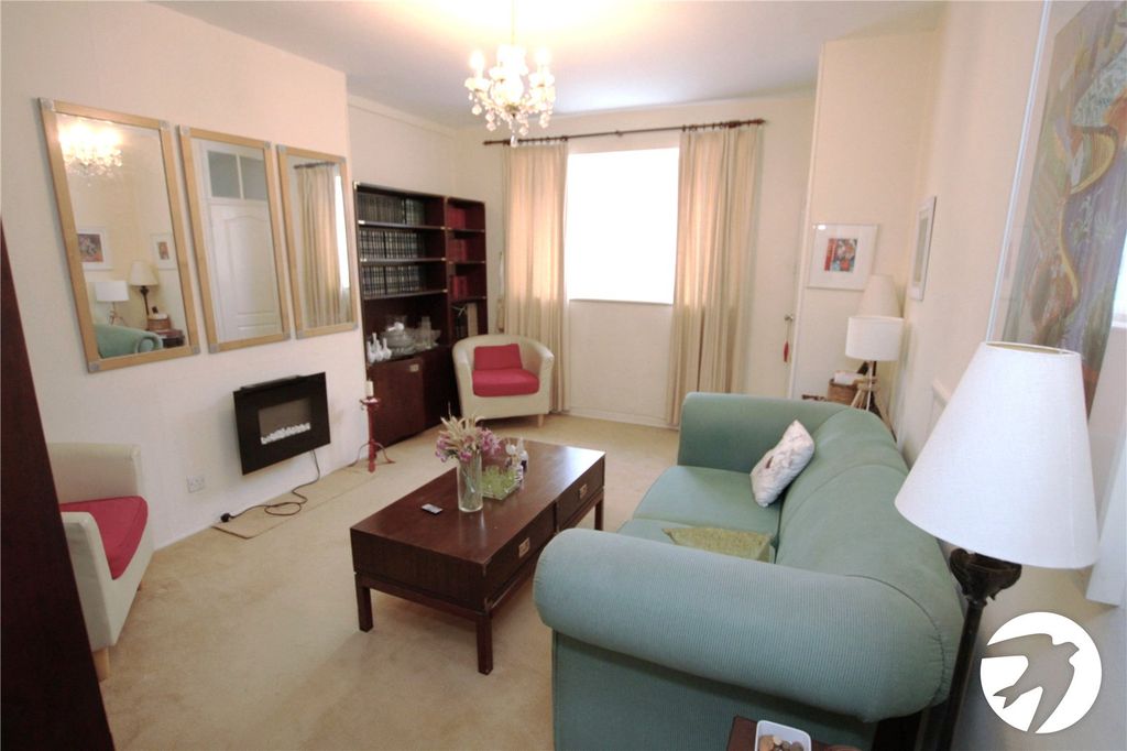 Property photo 2 of 17 Picture No. 36