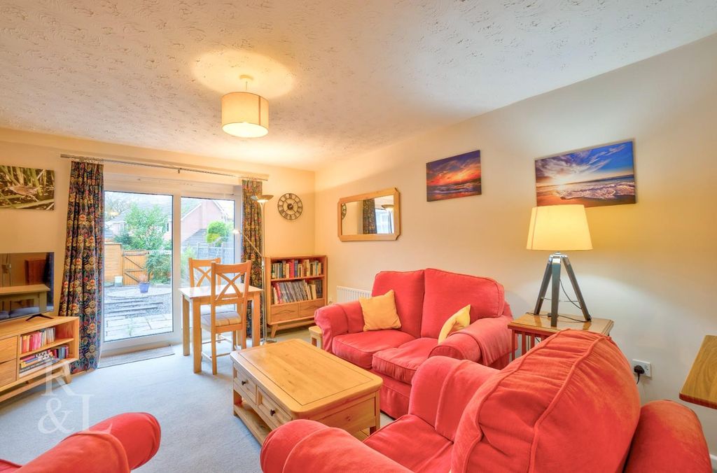 Property photo 3 of 14 5 Keepers Close (5).Jpg