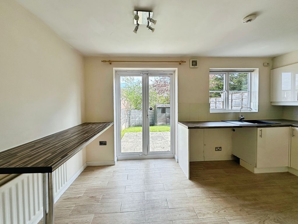 Property photo 3 of 13 Kitchen/Diner