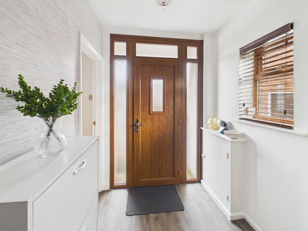 Property photo 3 of 41 Cam03293G0-Pr0256-Still051