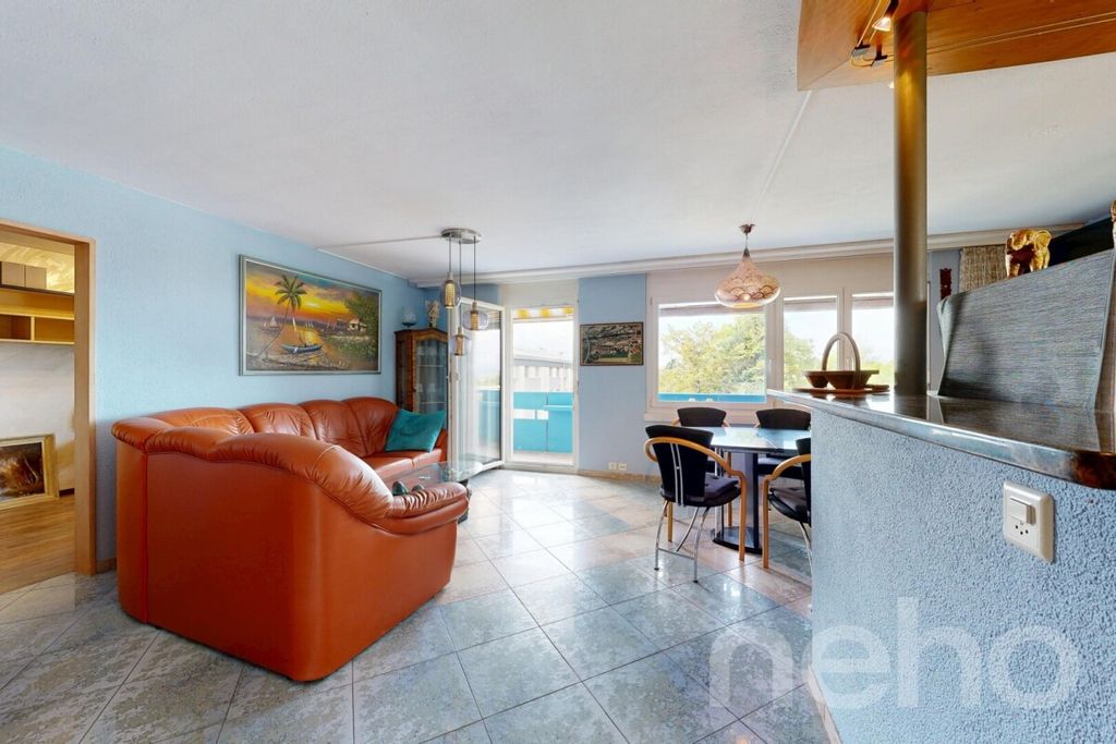 Property photo 2 of 12