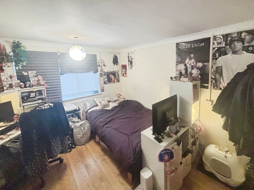 Property photo 3 of 6 Photo 2