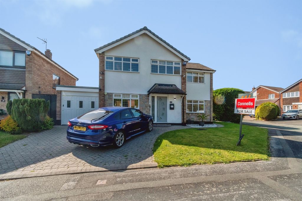 Property photo 1 of 17