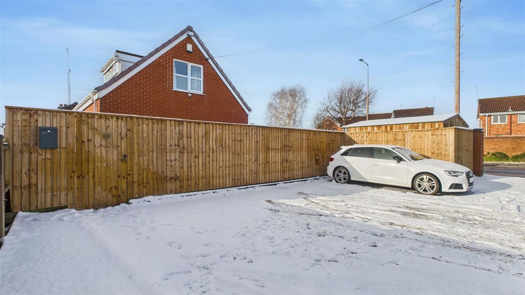 Property photo 2 of 21 Cam05101G0-Pr0113-Still024.Jpg