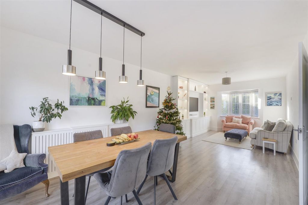 Property photo 3 of 23 31Dumbrell03.Jpg