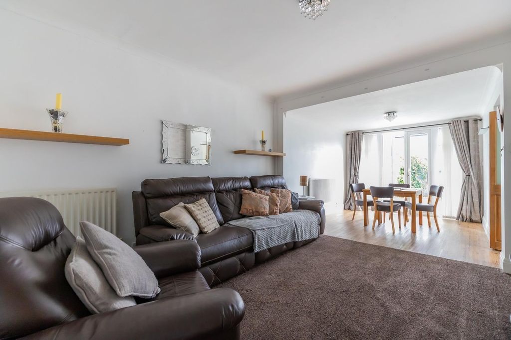 Property photo 2 of 14 12 (10 Of 17).Jpg