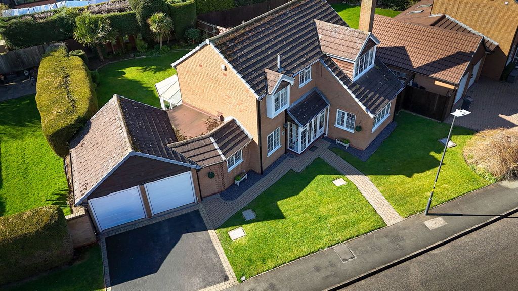 Property photo 1 of 17