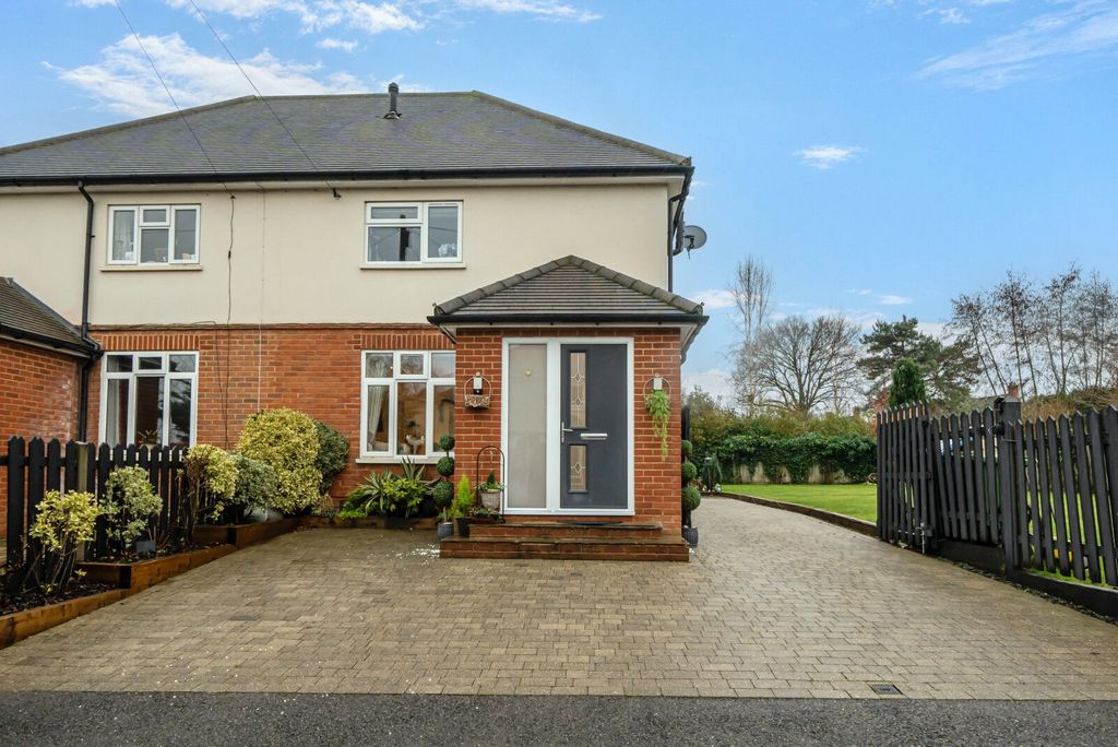 Property photo 1 of 19 1396209-1-6966524...